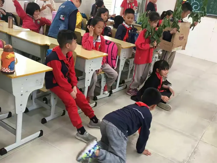 今日热议“牵手跑得快可以作弊吗”(确实有挂)-第2张图片