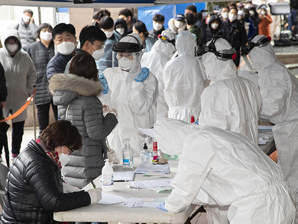 南京禄口机场9人新冠阳性︰(紧急通知今天南京禄口机场发现九例新冠阳性)-第1张图片