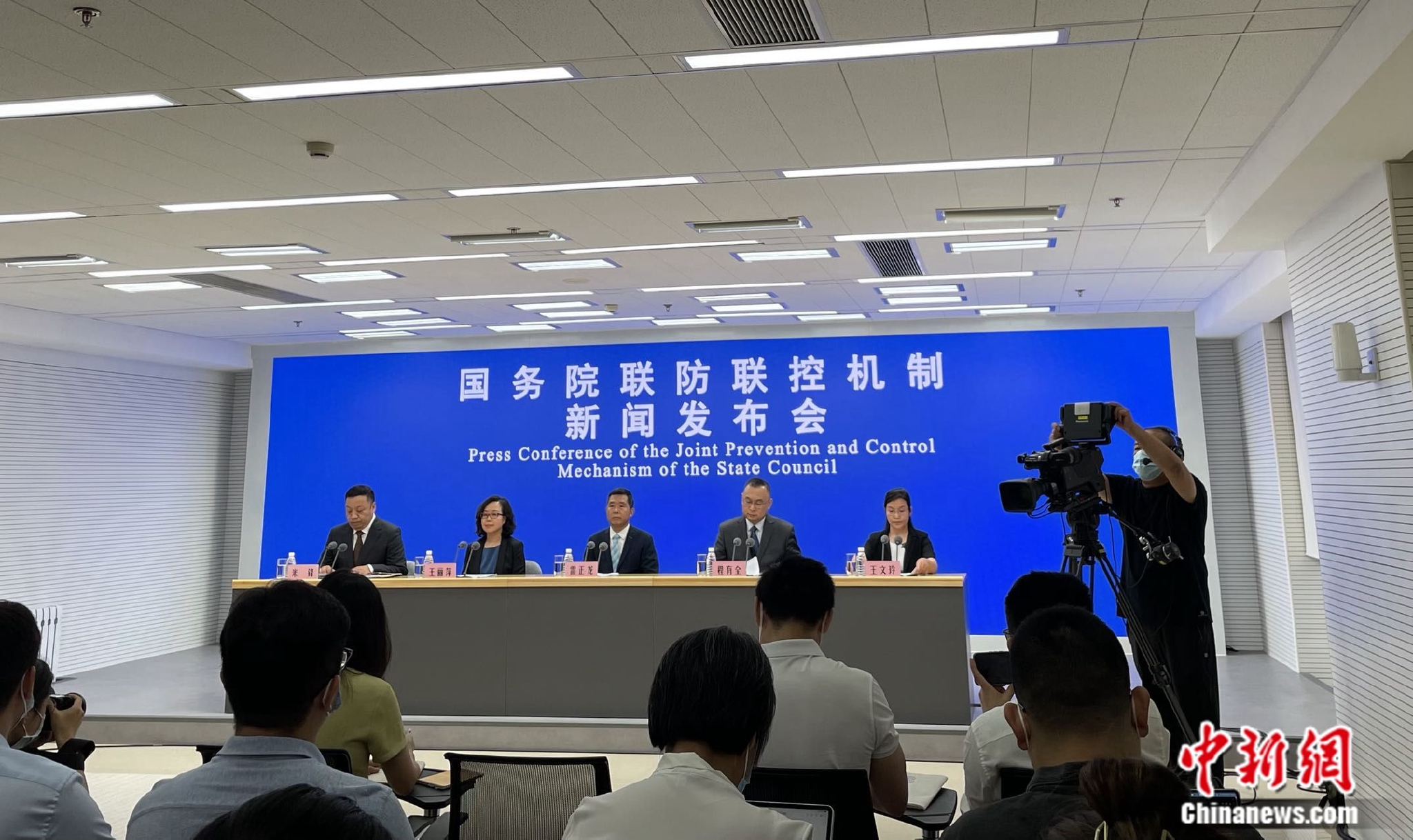 「专家:全球疫情正在走向终结」〃全球疫情在好转吗-第2张图片
